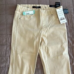 Pull-on, crop capri cuff jeans